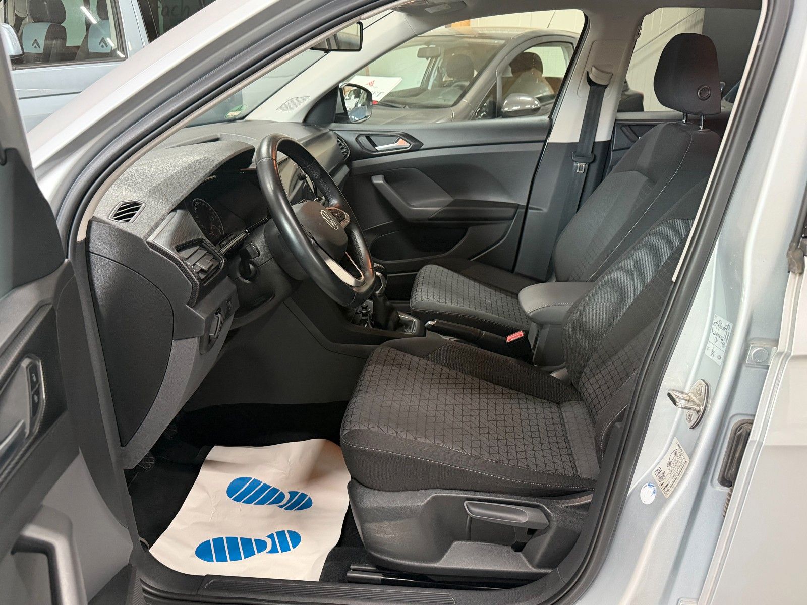 VW T-Cross SILVER Ansicht 9