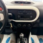 RENAULT Twingo RED Ansicht 15