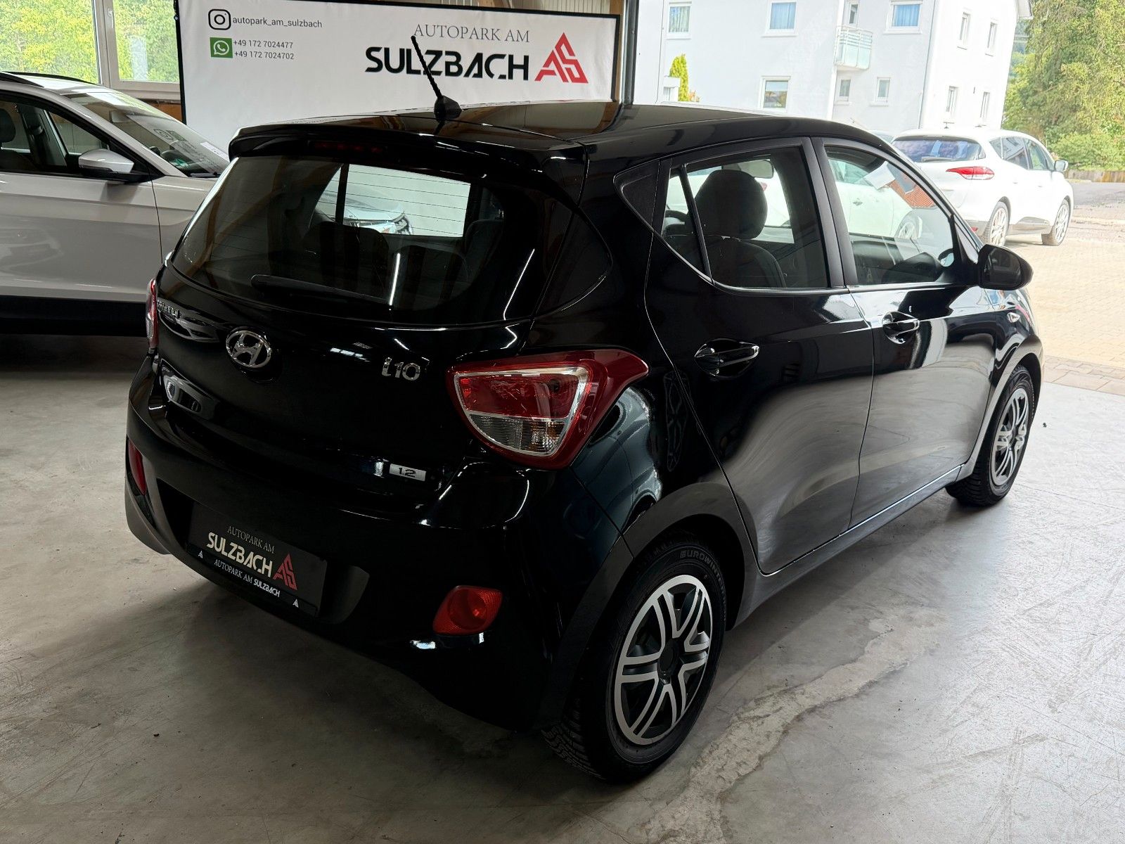 HYUNDAI i10 BLACK Ansicht 4