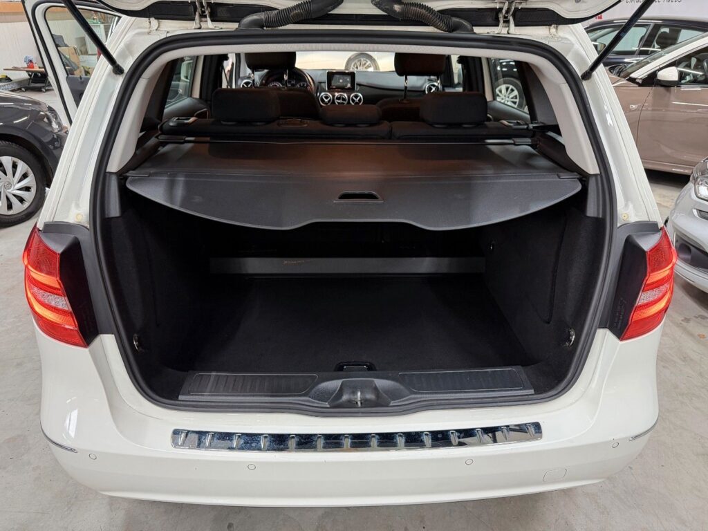 MERCEDES-BENZ B 180 WHITE Ansicht 13