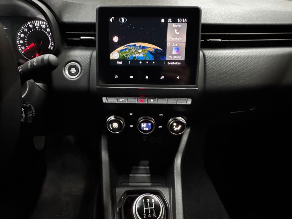 RENAULT Clio BLACK Ansicht 18
