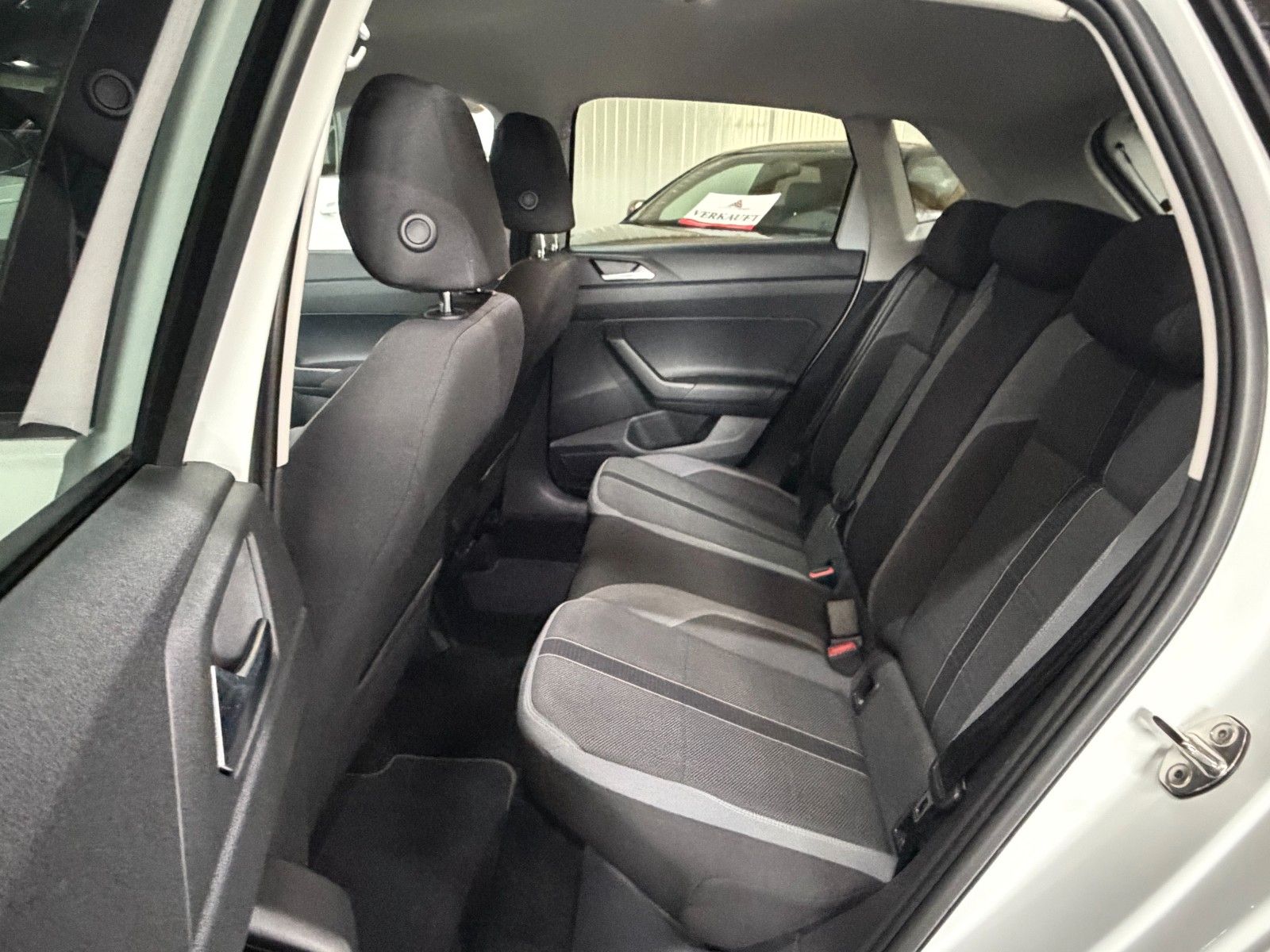 VW Polo WHITE Ansicht 10