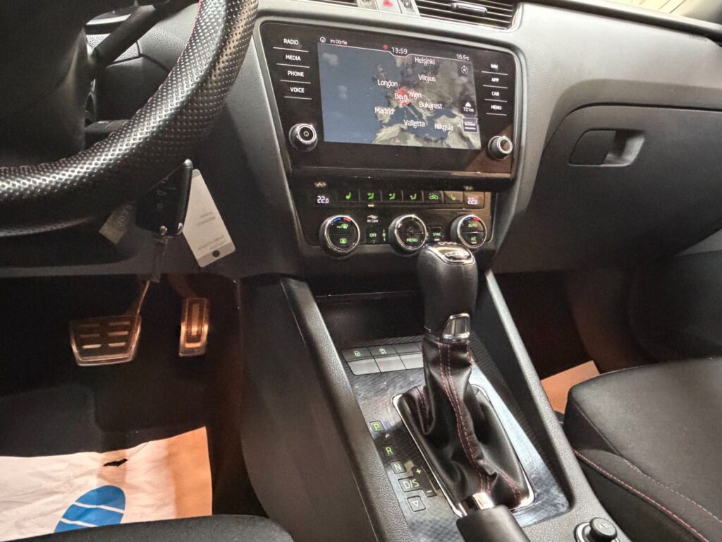 SKODA Octavia GREY Ansicht 17