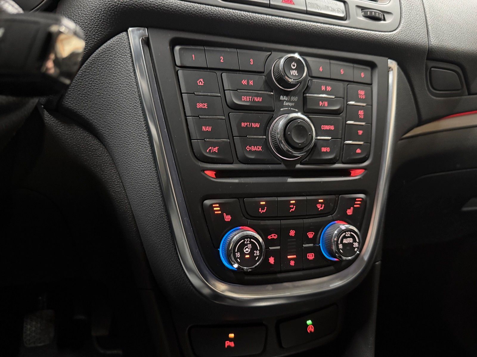 OPEL Mokka WHITE Ansicht 16