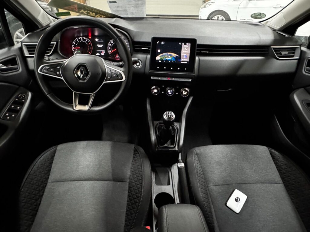 RENAULT Clio BLACK Ansicht 15