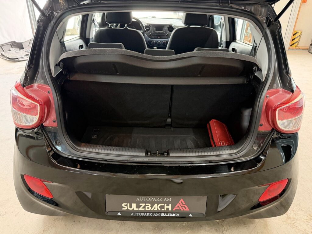 HYUNDAI i10 BLACK Ansicht 10