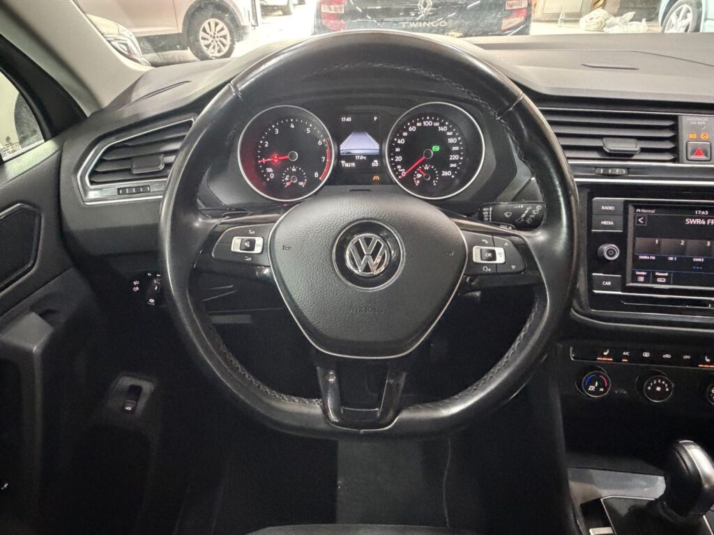 VW Tiguan BEIGE Ansicht 13