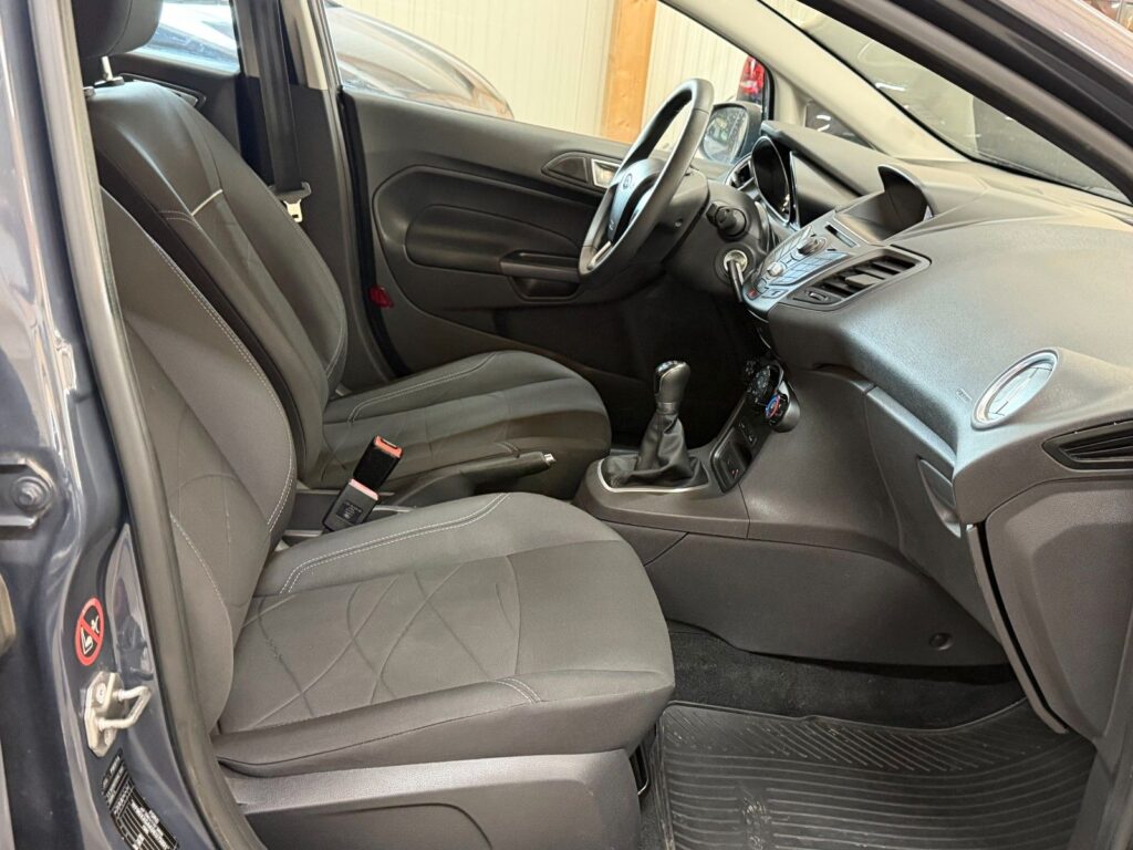 FORD Fiesta BLUE Ansicht 12