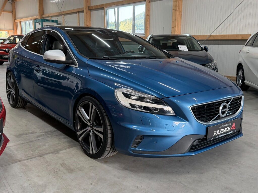 VOLVO V40 BLUE Ansicht 3