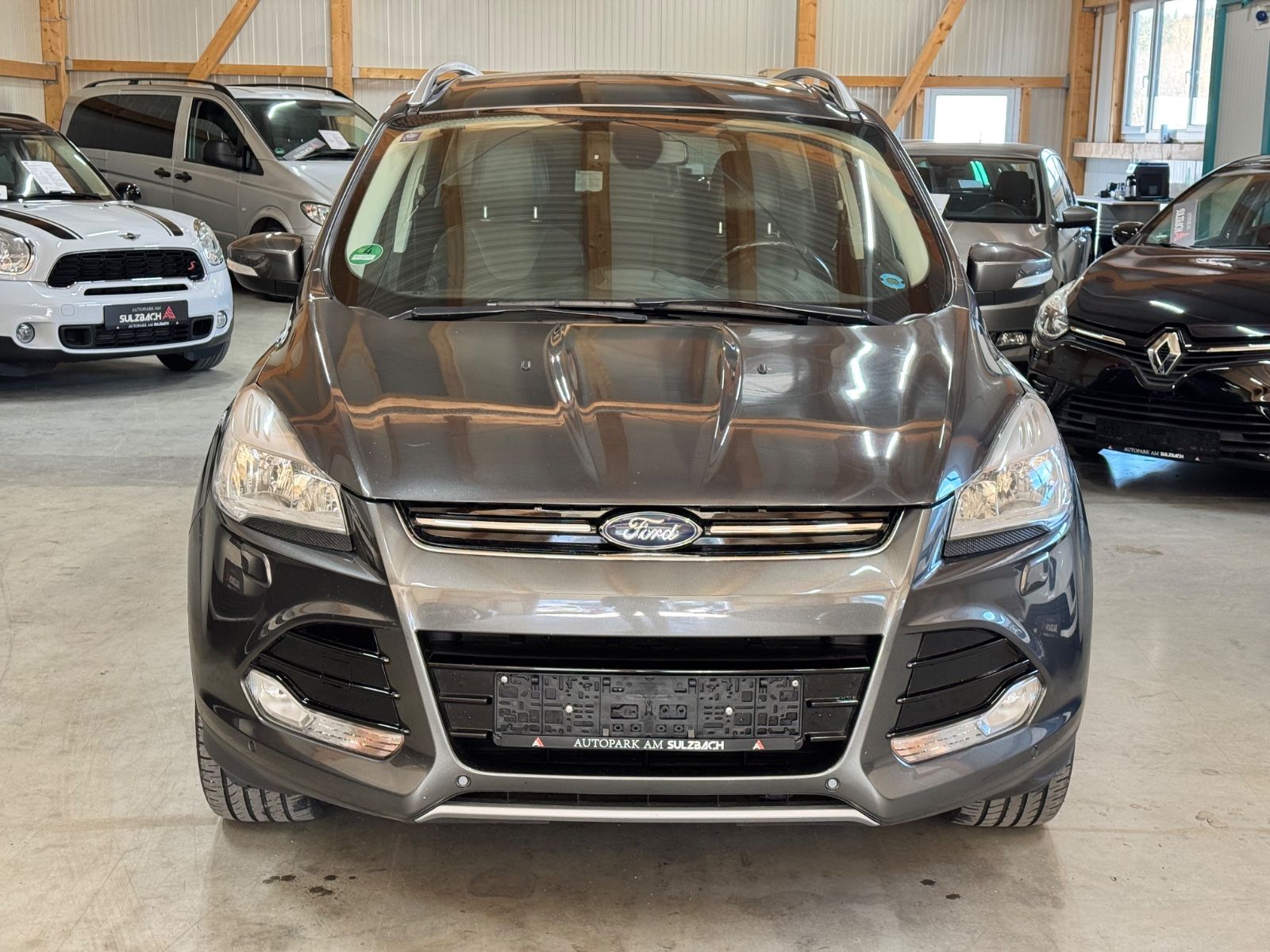 FORD Kuga GREY Ansicht 2