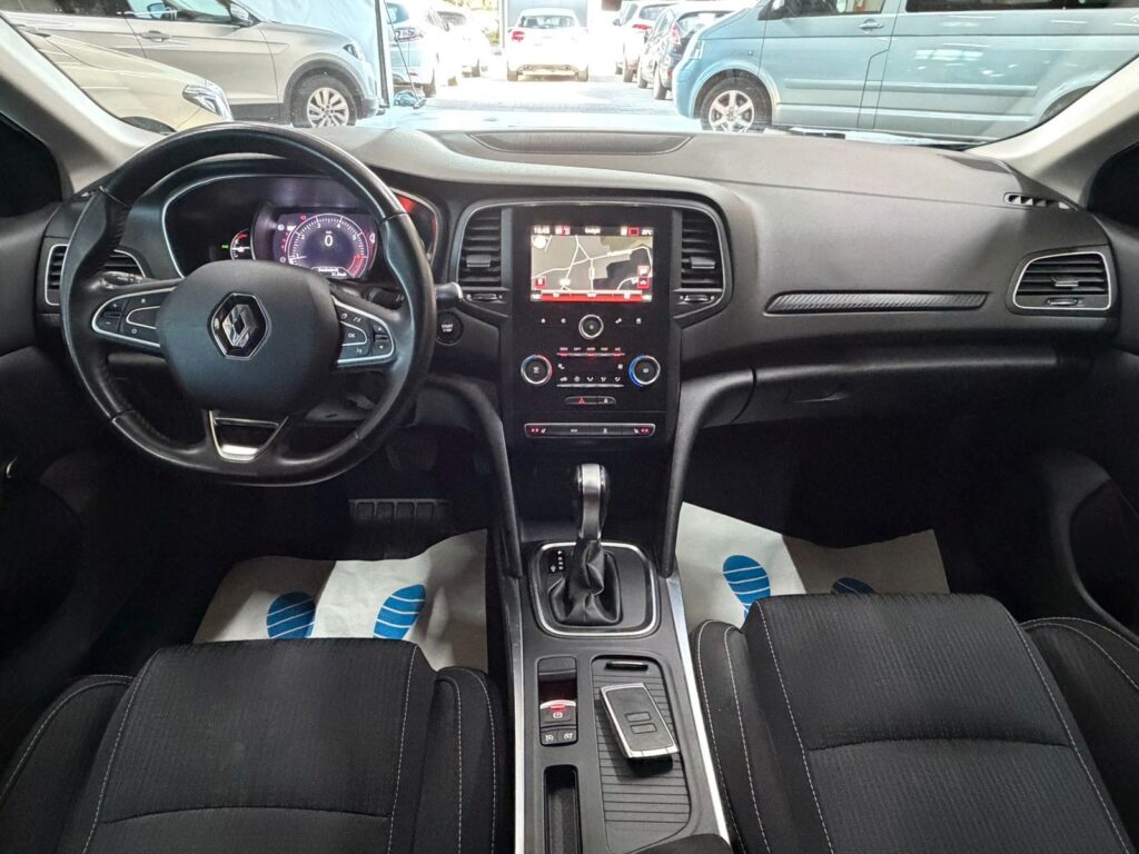 RENAULT Megane BLUE Ansicht 12