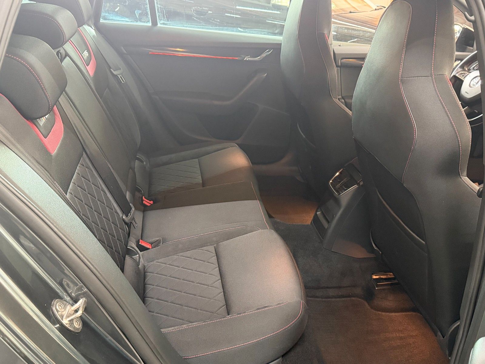 SKODA Octavia GREY Ansicht 11