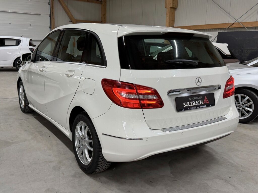 MERCEDES-BENZ B 180 WHITE Ansicht 6