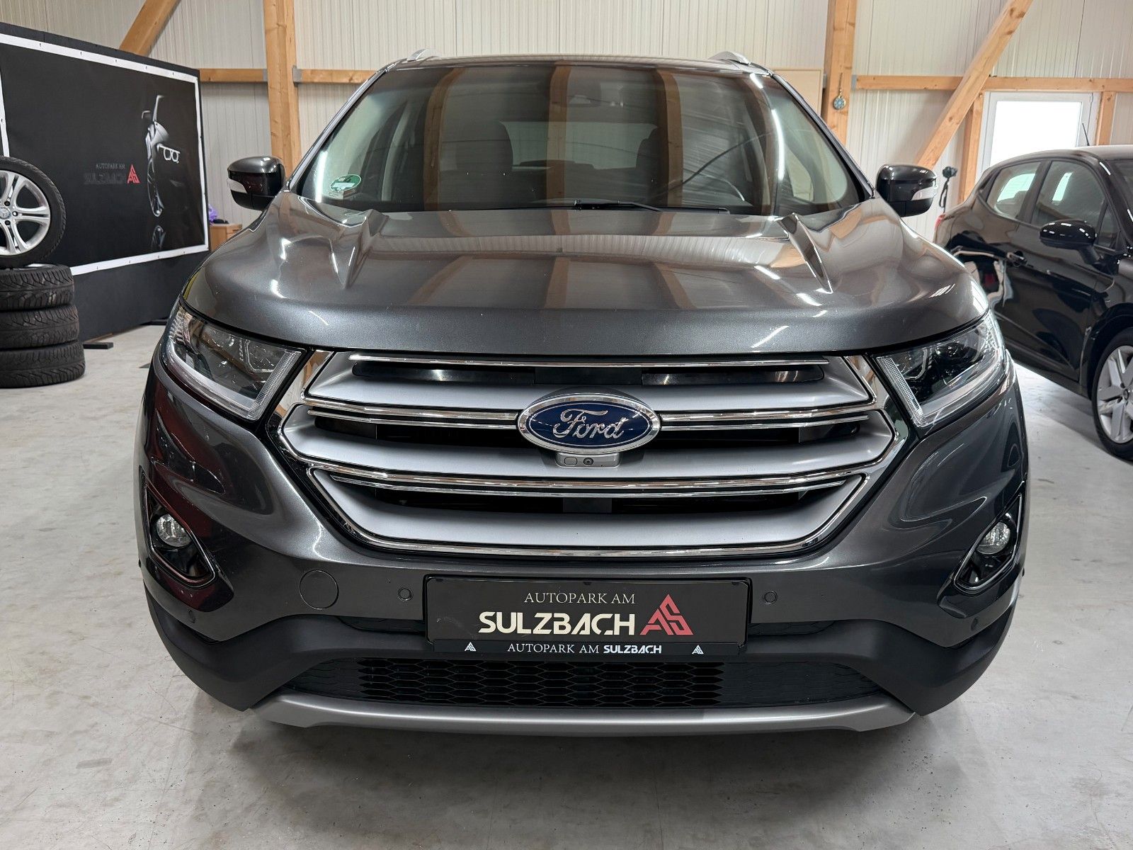 FORD Edge GREY Ansicht 2