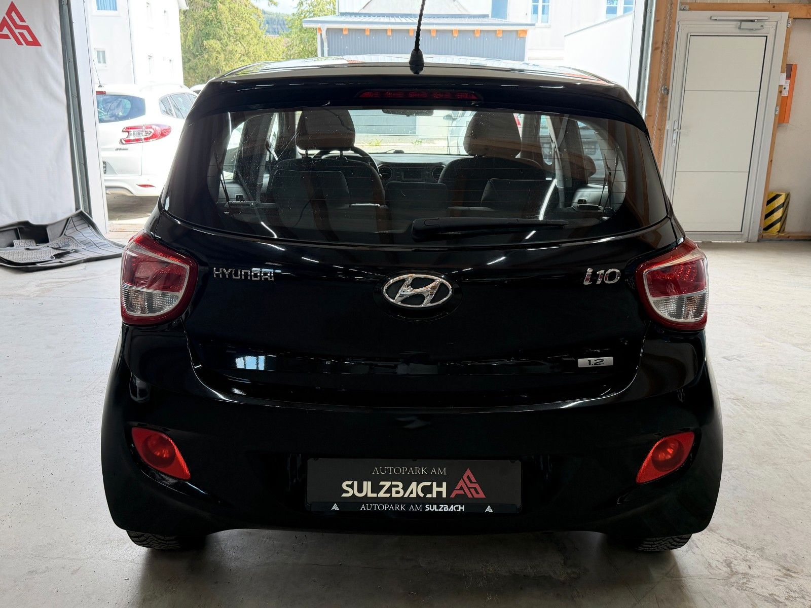 HYUNDAI i10 BLACK Ansicht 5