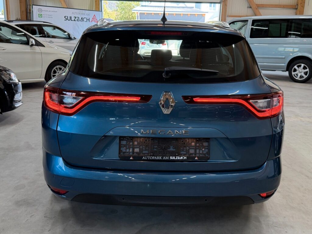 RENAULT Megane BLUE Ansicht 5