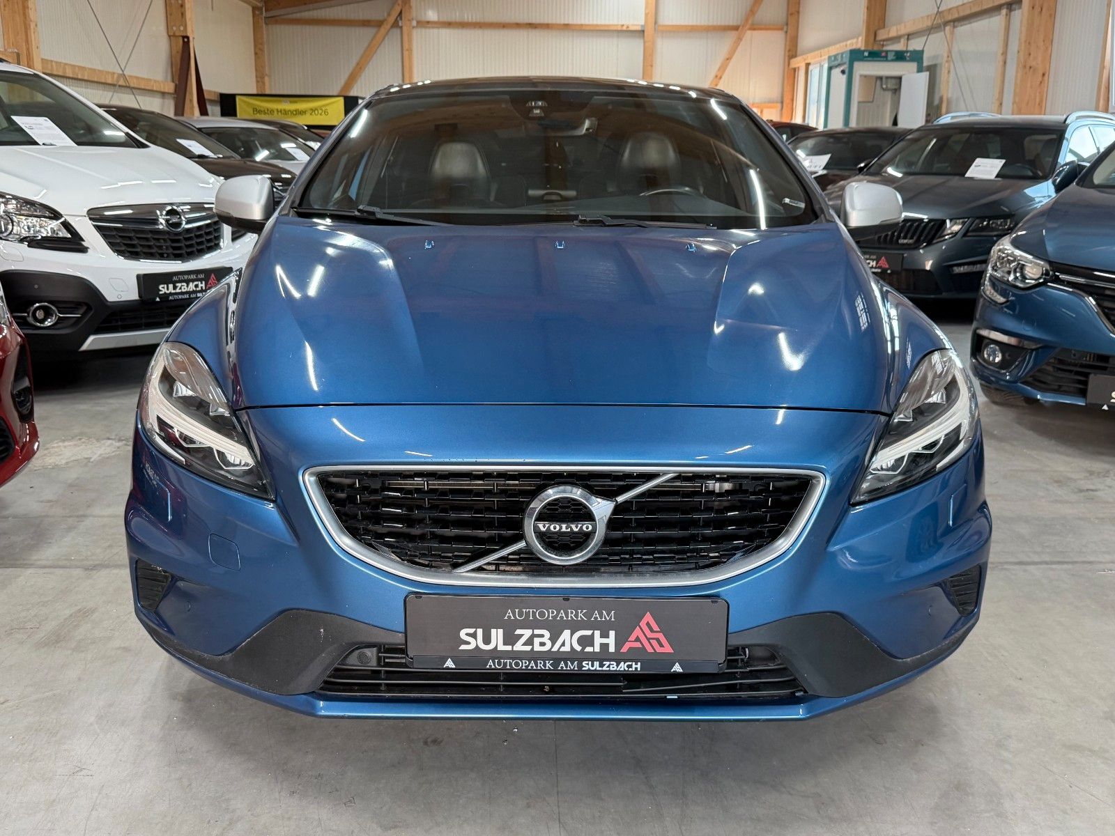VOLVO V40 BLUE Ansicht 2