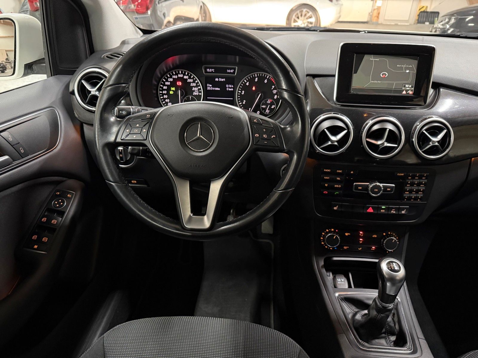 MERCEDES-BENZ B 180 WHITE Ansicht 14