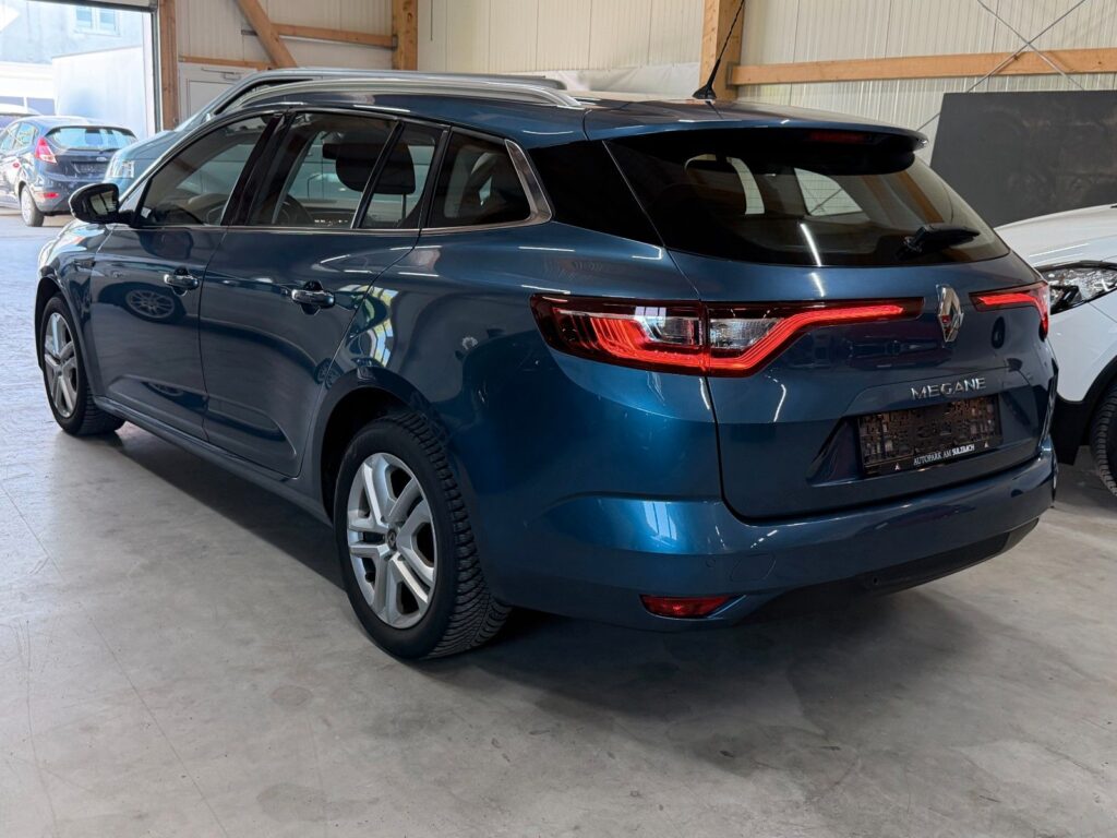 RENAULT Megane BLUE Ansicht 6