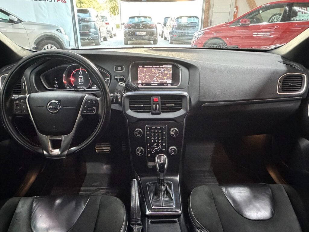 VOLVO V40 BLUE Ansicht 13