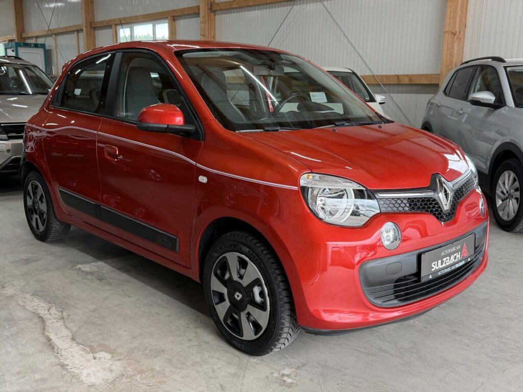 RENAULT Twingo RED Ansicht 3