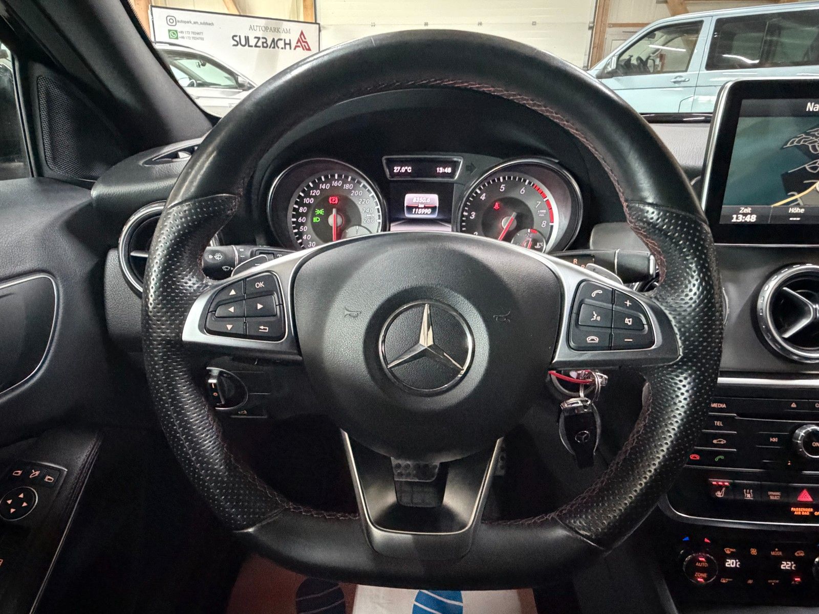 MERCEDES-BENZ GLA 200 BLACK Ansicht 15
