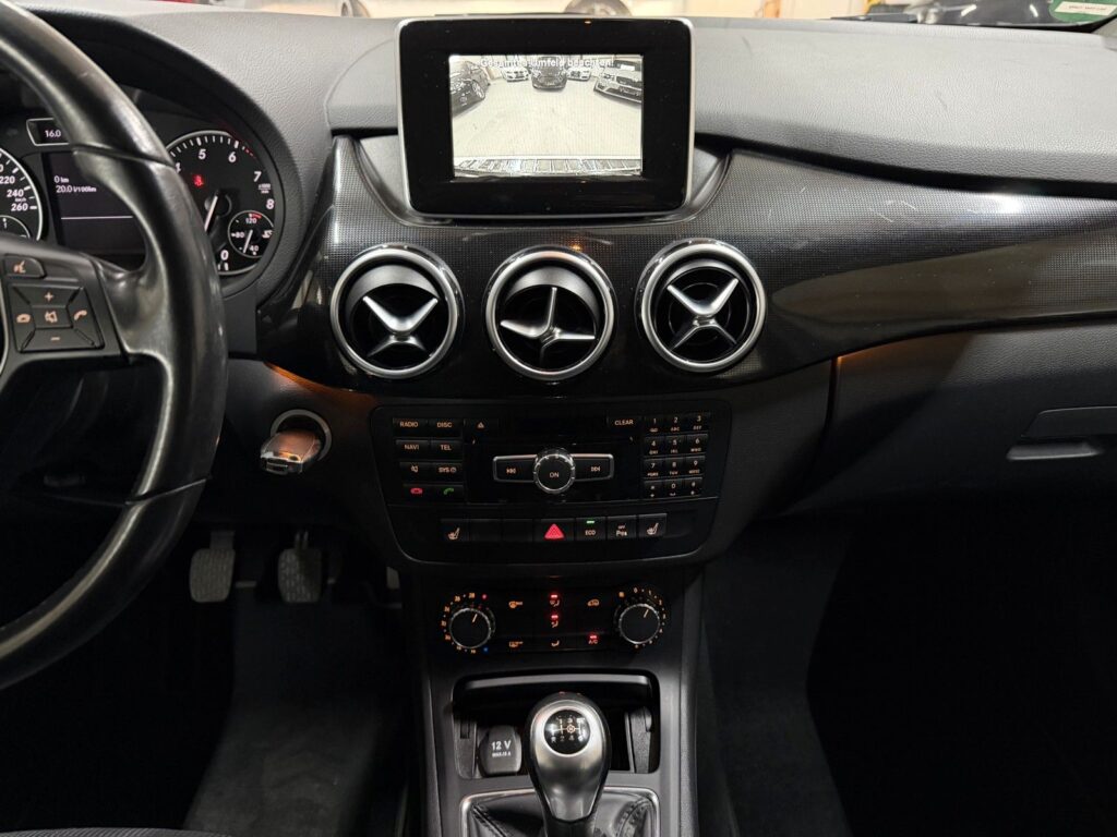 MERCEDES-BENZ B 180 WHITE Ansicht 15