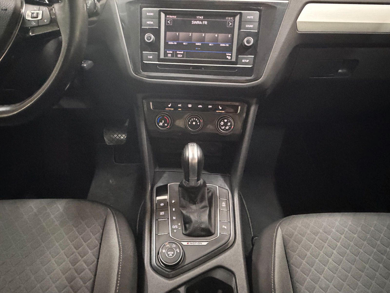 VW Tiguan BEIGE Ansicht 14
