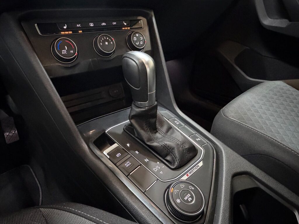 VW Tiguan BEIGE Ansicht 11
