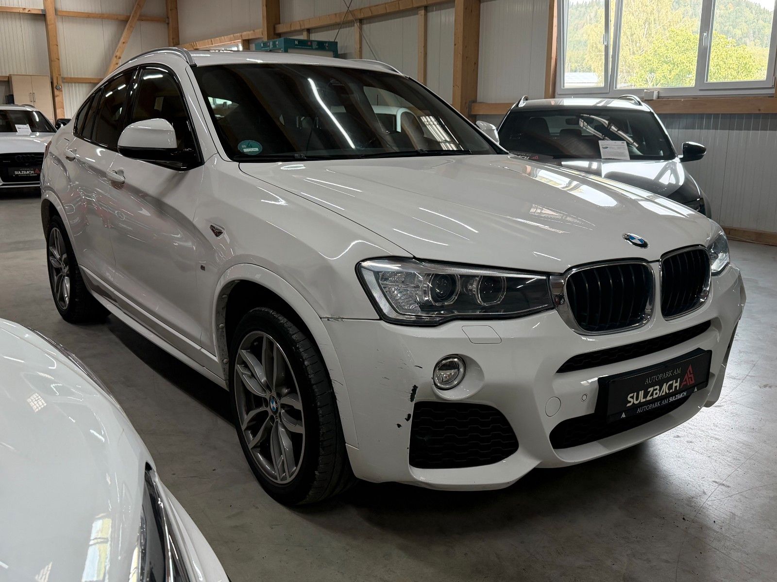 BMW X4 WHITE Ansicht 3