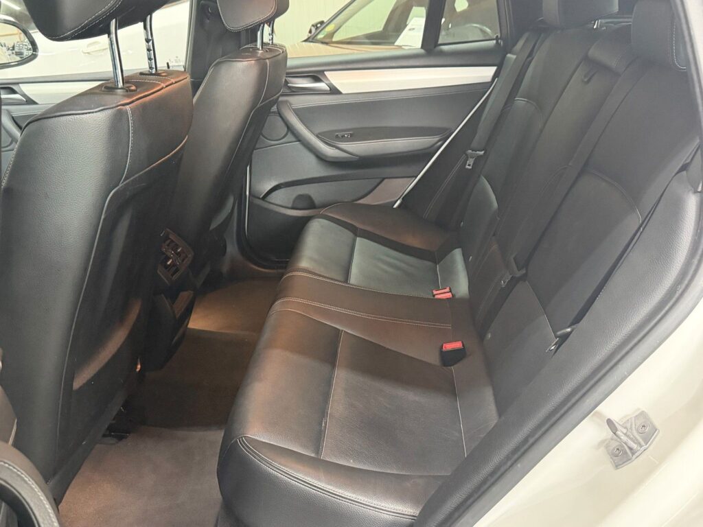BMW X4 WHITE Ansicht 11