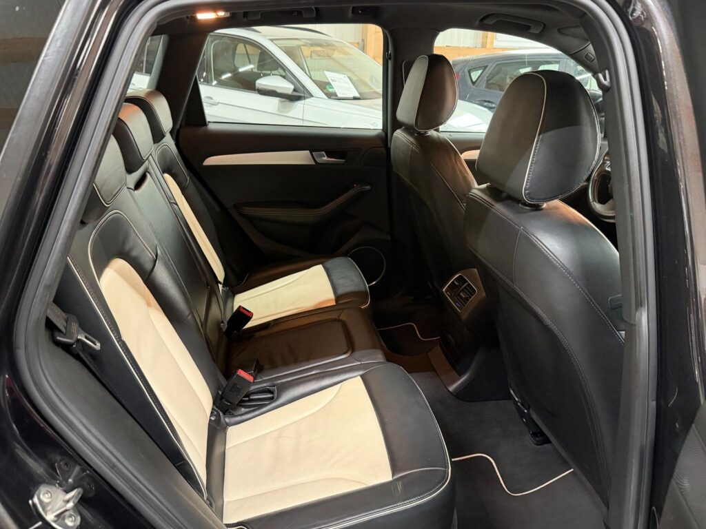 Audi Q5 GREY Ansicht 11