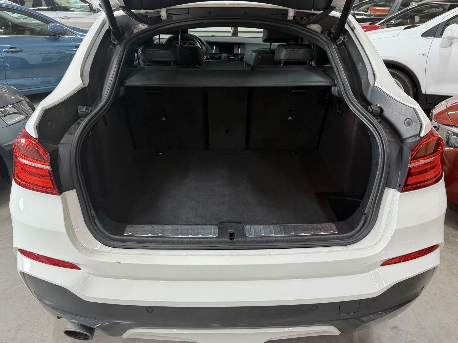 BMW X4 WHITE Ansicht 20
