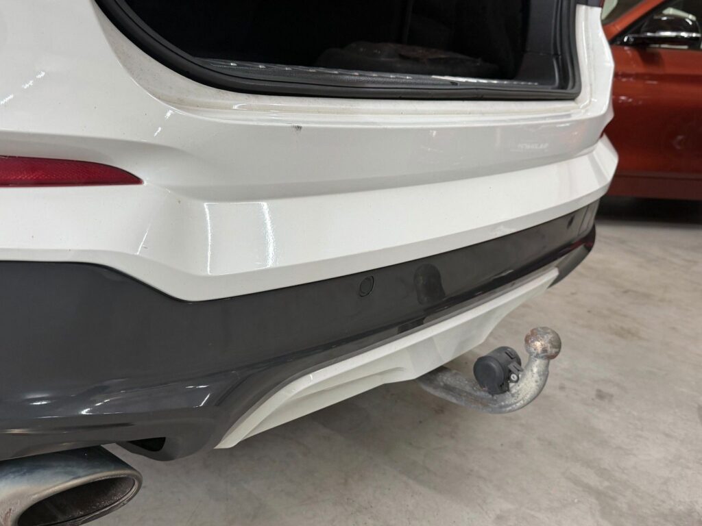 BMW X4 WHITE Ansicht 21