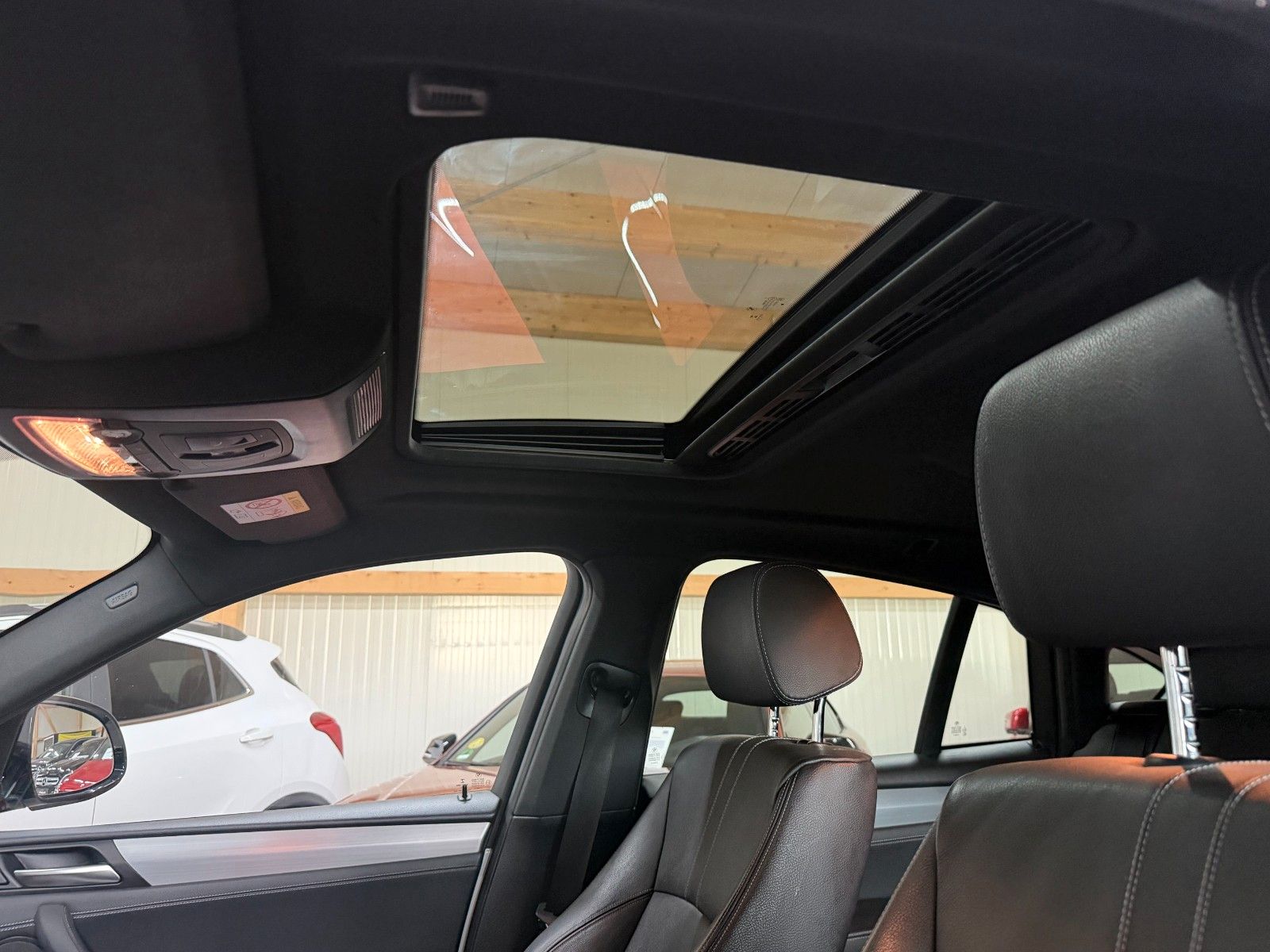 BMW X4 WHITE Ansicht 19