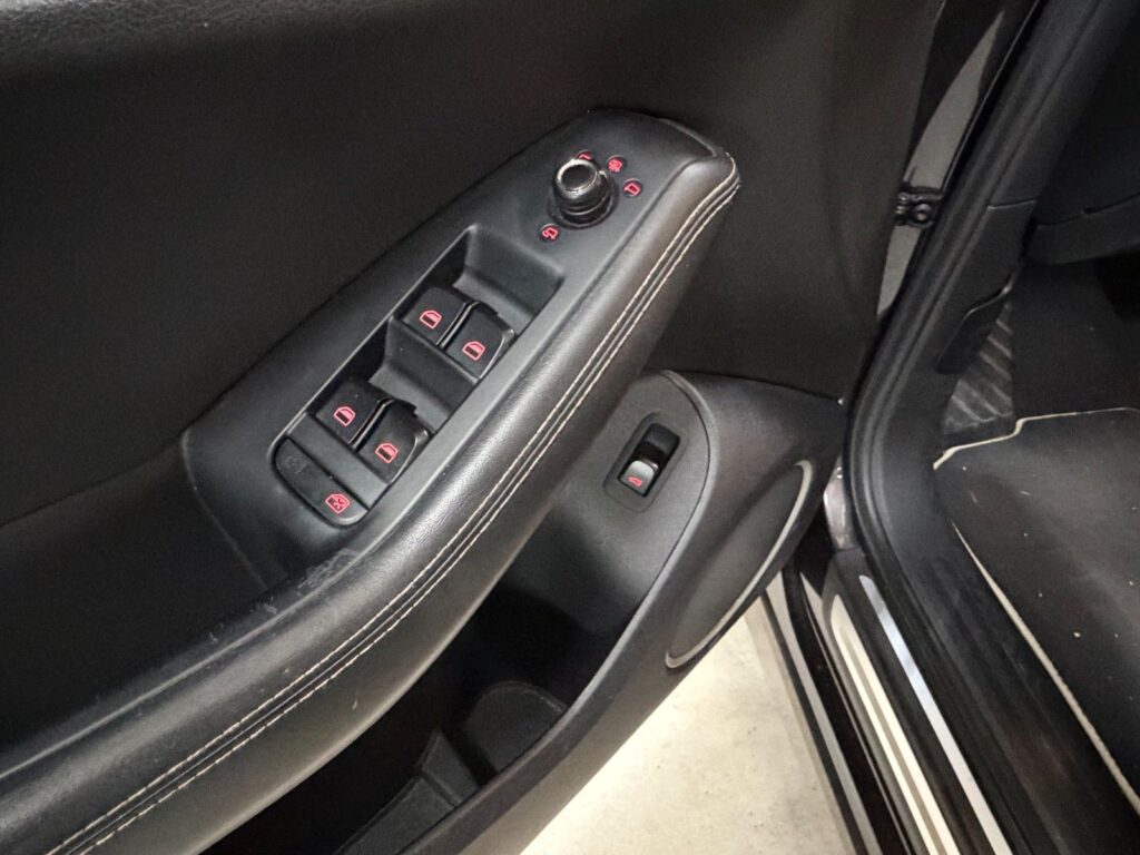 Audi Q5 GREY Ansicht 17