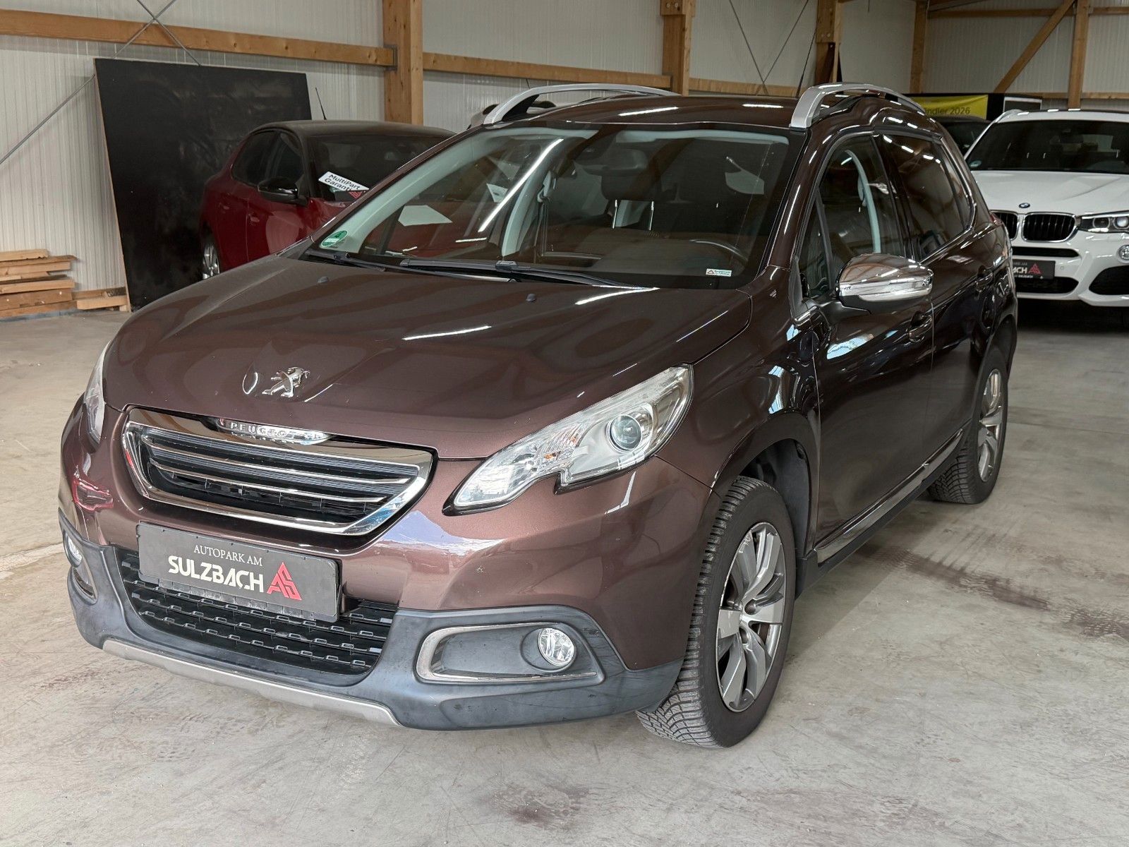 Peugeot 2008 BROWN Ansicht 1