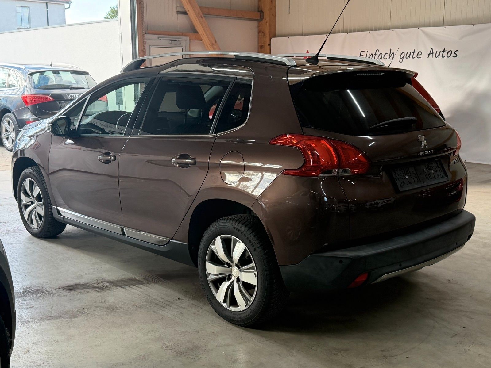 Peugeot 2008 BROWN Ansicht 6