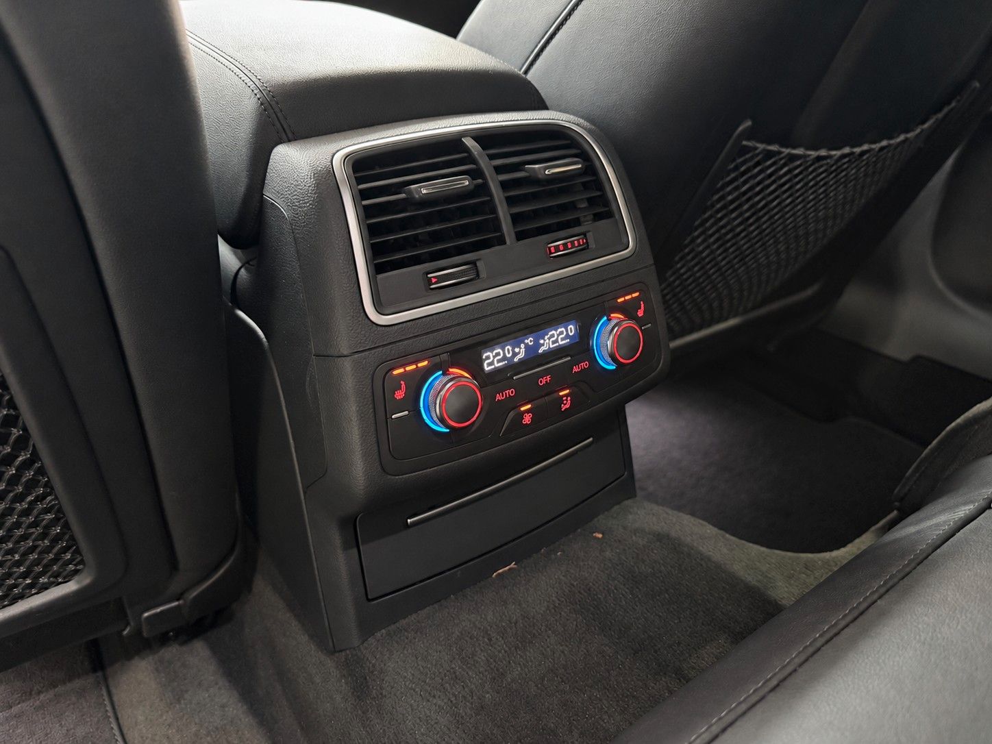 Audi RS6 BLACK Ansicht 22