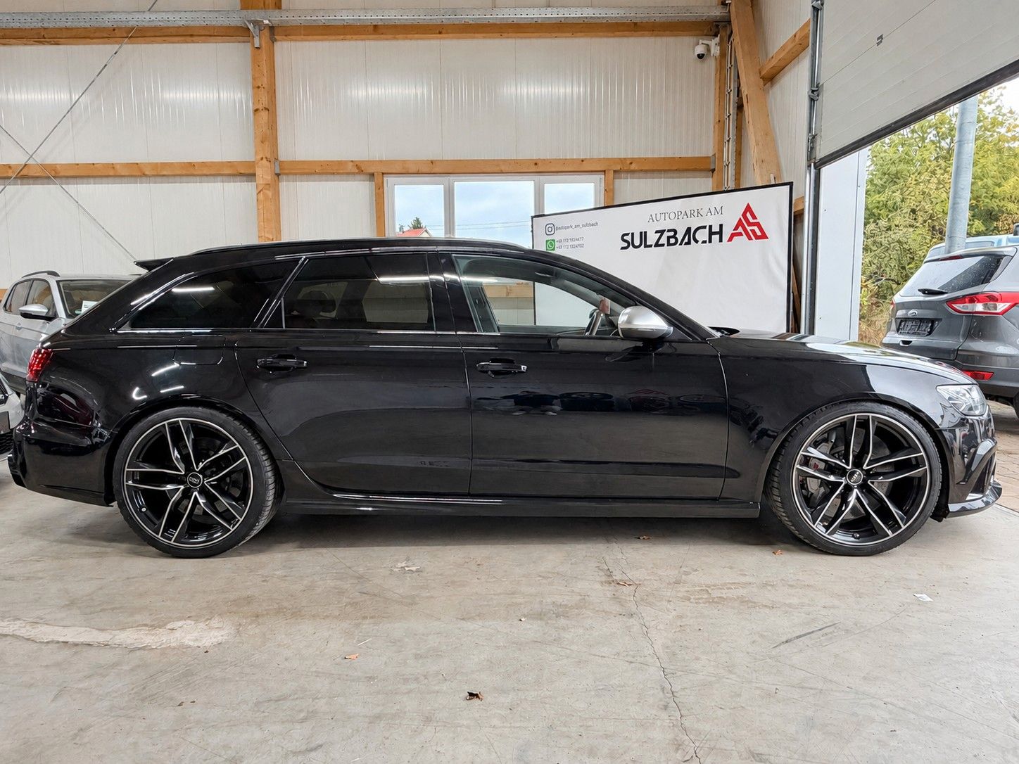 Audi RS6 BLACK Ansicht 4