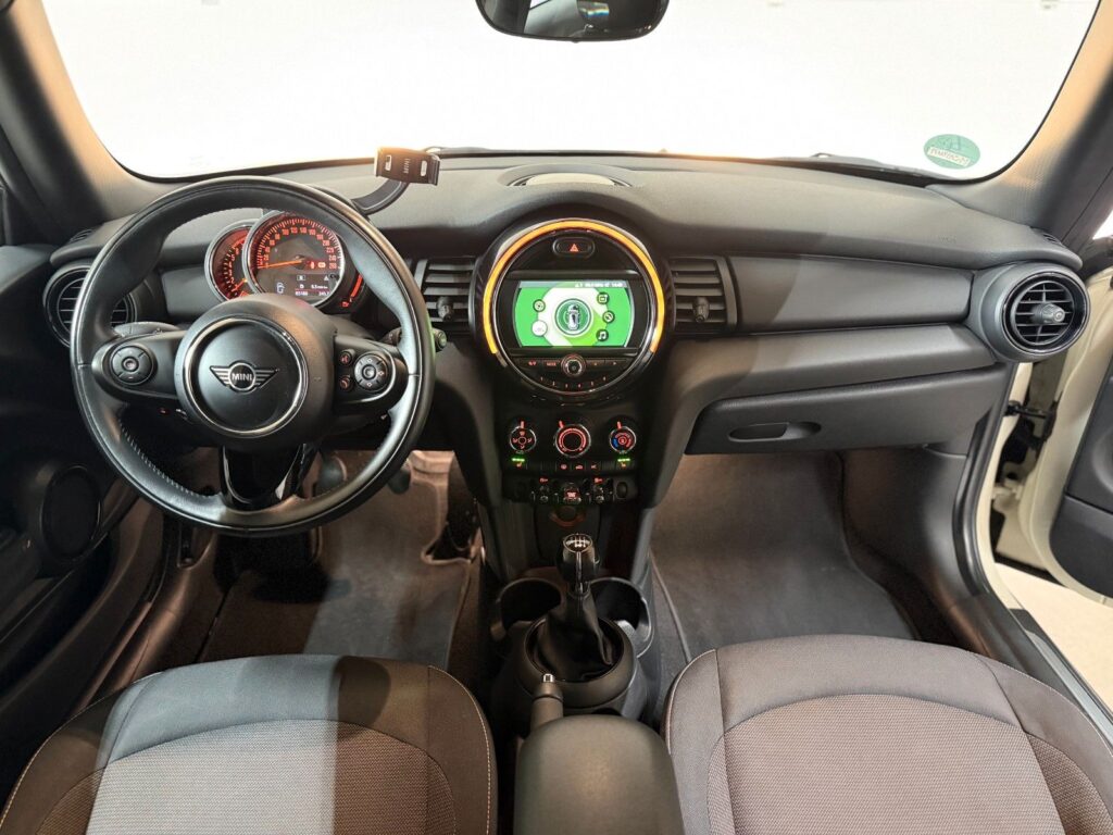 MINI ONE WHITE Ansicht 11