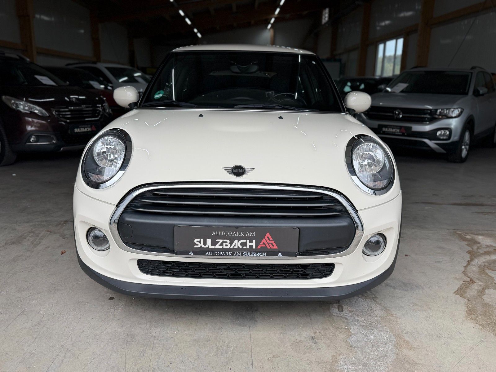 MINI ONE WHITE Ansicht 2
