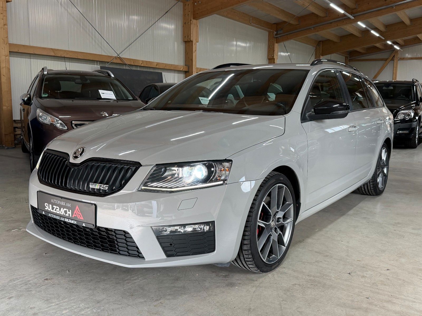 Skoda Octavia GREY Ansicht 1