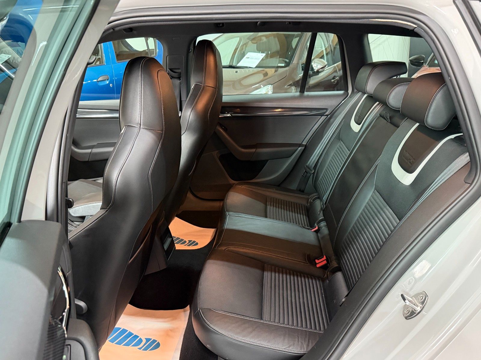 Skoda Octavia GREY Ansicht 11