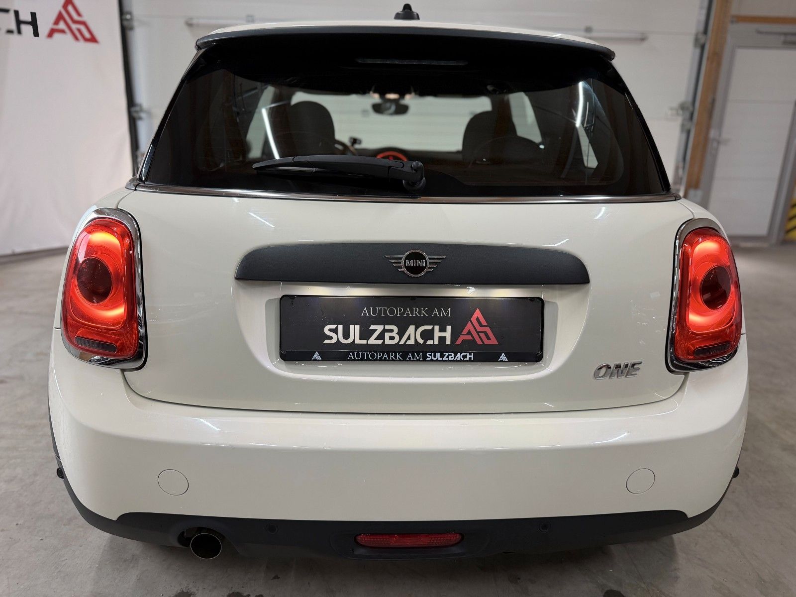 MINI ONE WHITE Ansicht 6