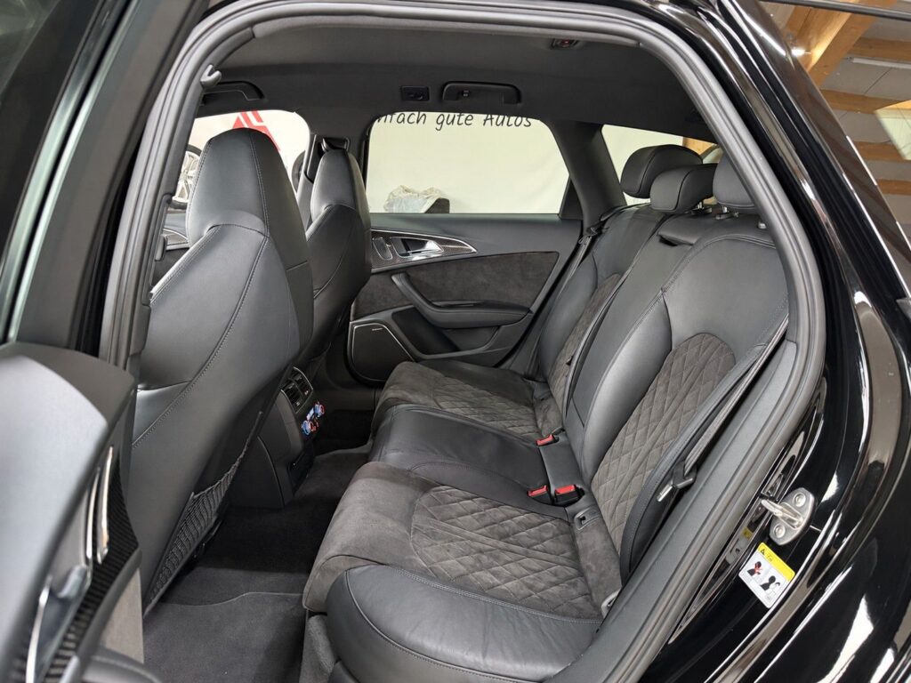 Audi RS6 BLACK Ansicht 23