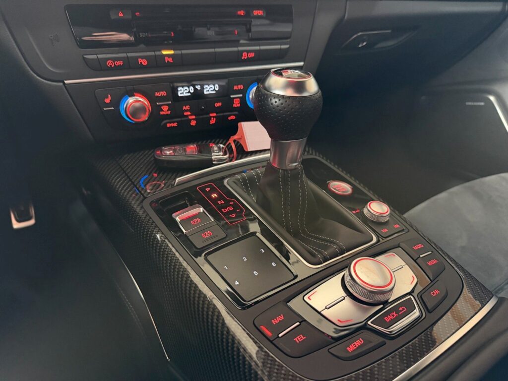 Audi RS6 BLACK Ansicht 15